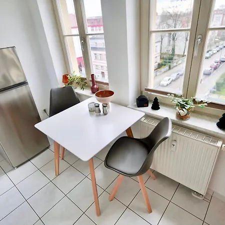 Apartment Stadtfeldnest - Boxspringbett - Waschmaschine - 55 Zoll Smart-tv - Netflix Inklusive - Arbeitsplatz