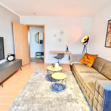 Apartment Stadtfeldnest - Boxspringbett - Waschmaschine - 55 Zoll Smart-tv - Netflix Inklusive - Arbeitsplatz *