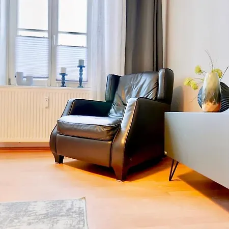 Apartment Stadtfeldnest - Boxspringbett - Waschmaschine - 55 Zoll Smart-tv - Netflix Inklusive - Arbeitsplatz Magdeburg
