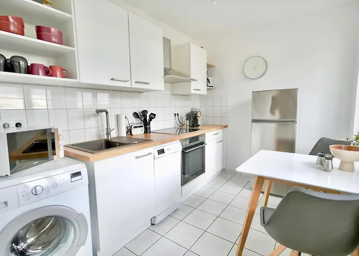 Stadtfeldnest - Boxspringbett - Waschmaschine - 55 Zoll Smart-tv - Smart-tv - Arbeitsplatz Apartamento Magdeburgo